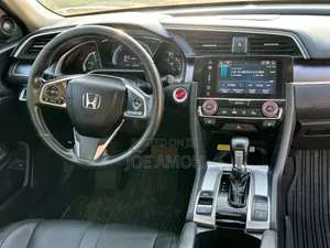 Honda Civic Touring 4dr Sedan (1.5L 4cyl) 2017 White
