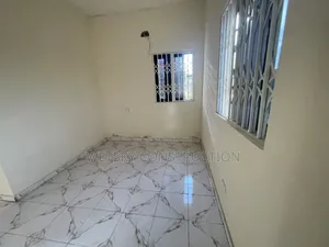1bdrm Apartment in Awoshie Anyaa Market for rent