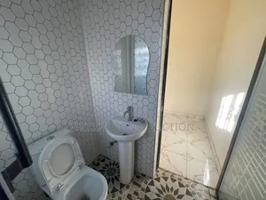 1bdrm Apartment in Awoshie Anyaa Market for rent