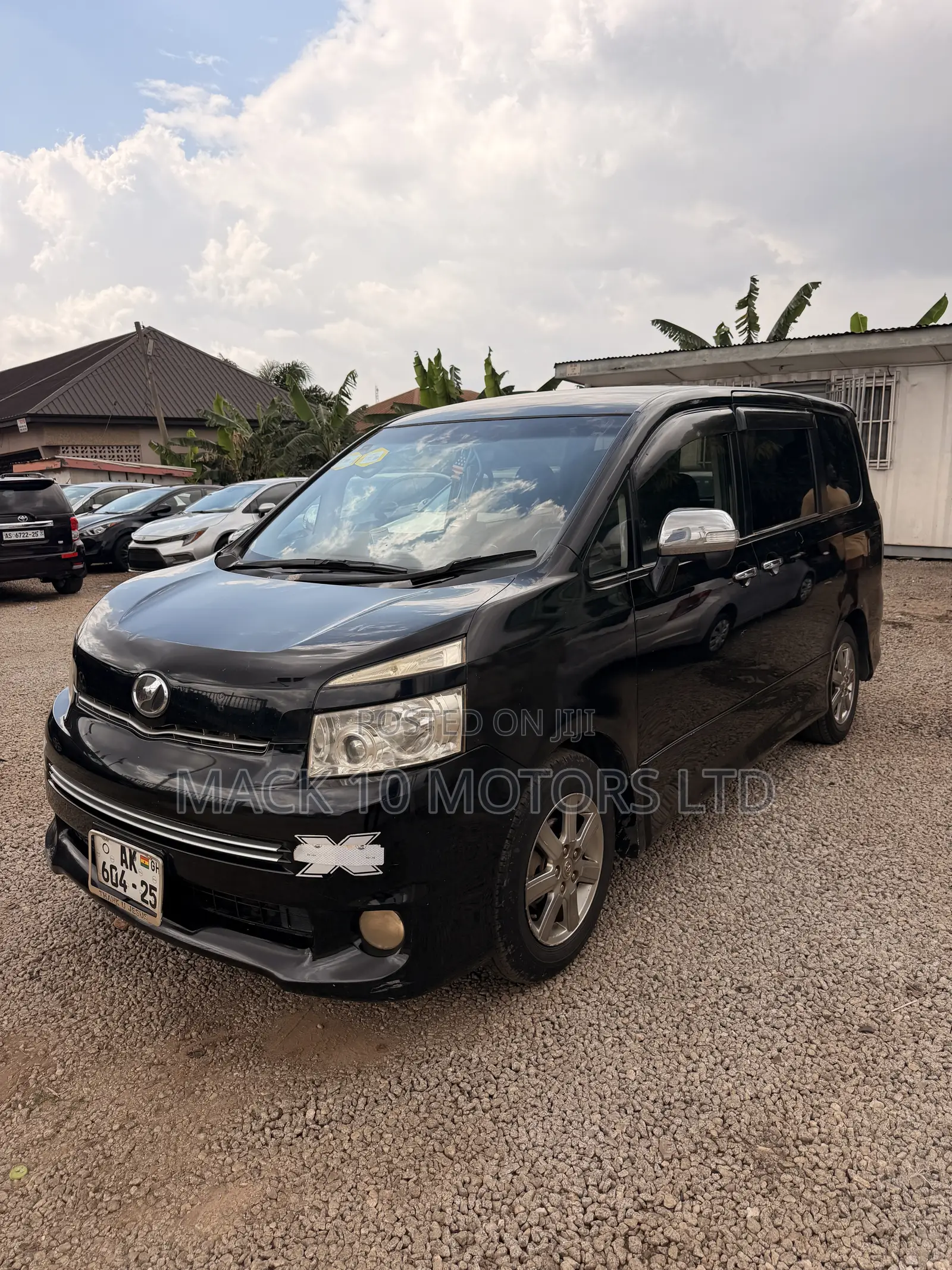 Toyota Voxy X 2WD 8-Seater 2013 Black