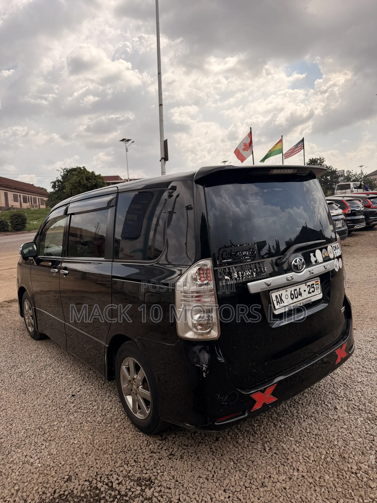 Toyota Voxy X 2WD 8-Seater 2013 Black
