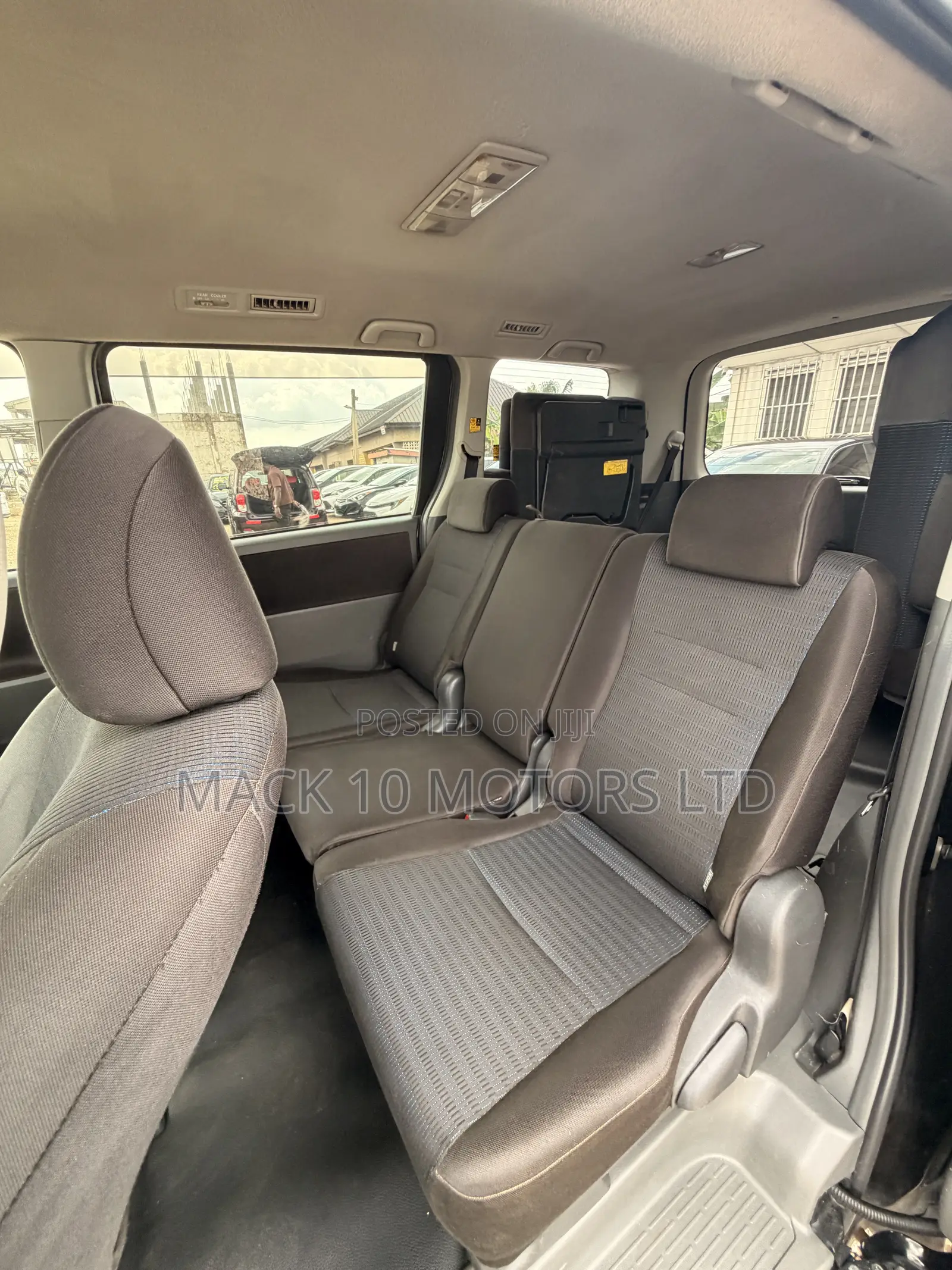 Toyota Voxy X 2WD 8-Seater 2013 Black