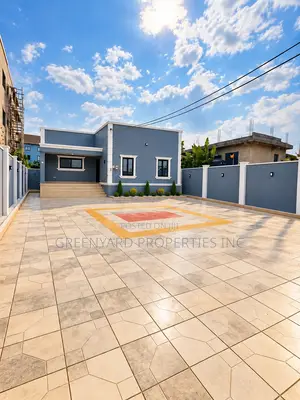 4bdrm House in Oyarifa, Ghana Flag for sale