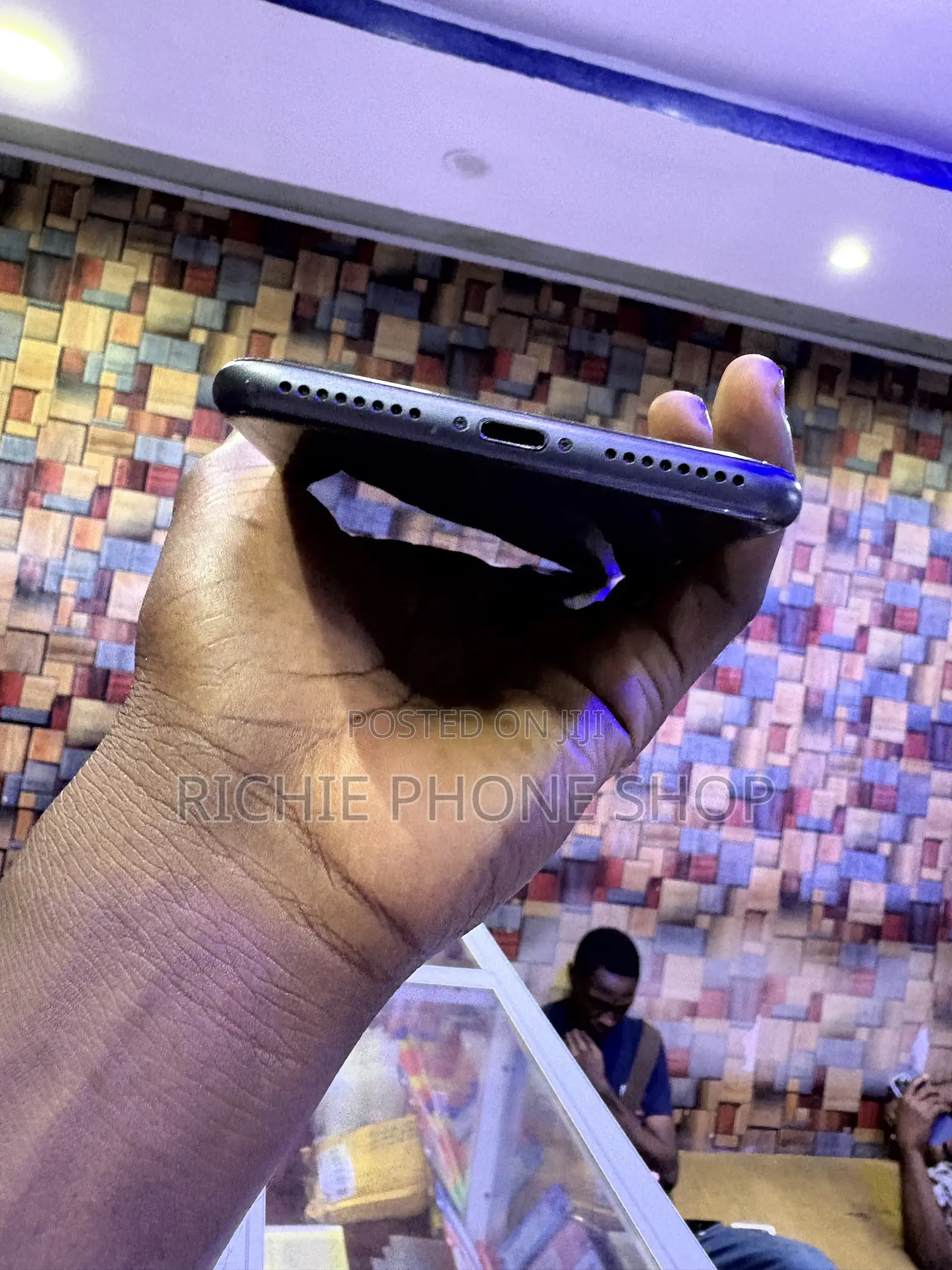 Apple iPhone 8 Plus 64 GB Black