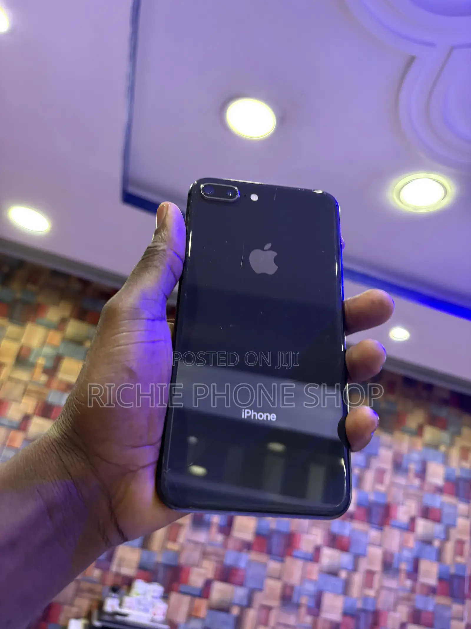 Apple iPhone 8 Plus 64 GB Black