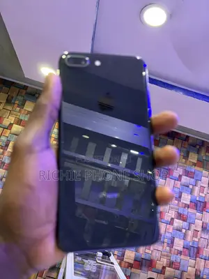 Apple iPhone 8 Plus 64 GB Black