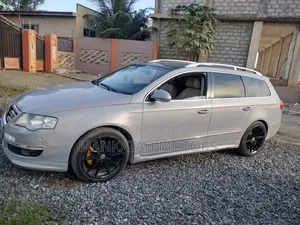 Volkswagen Passat 2010 Silver