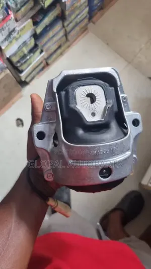 Engine Seat