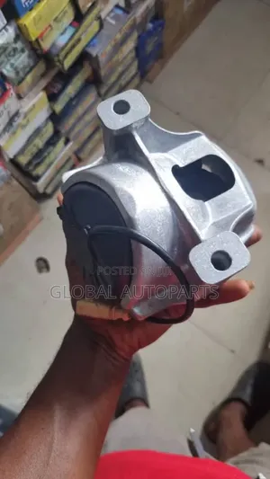 Engine Seat
