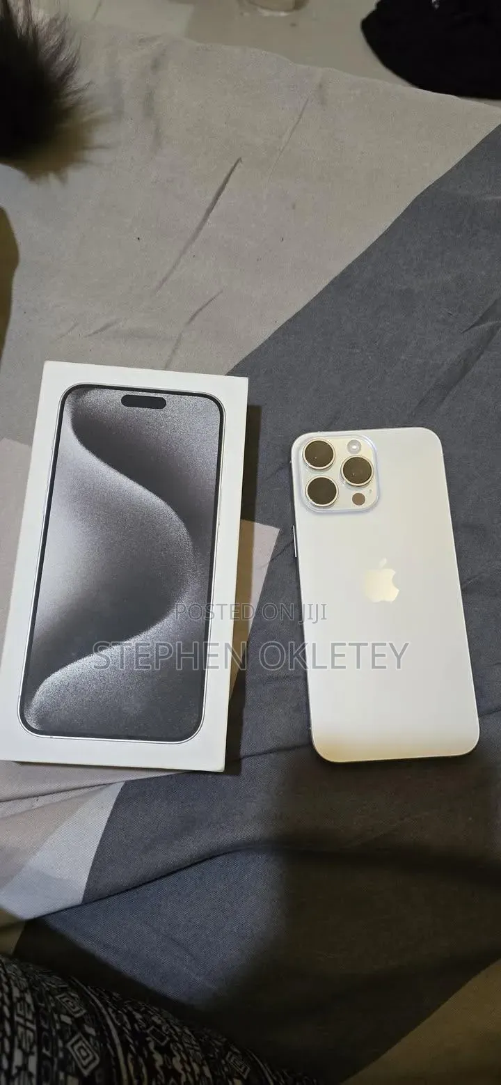 New Apple iPhone 15 Pro Max 256 GB Silver