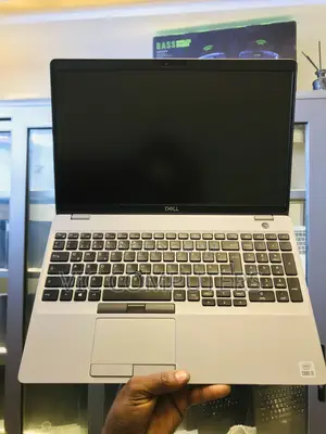 Laptop Dell Precision 3551 16GB Intel Core i9 SSD 256GB