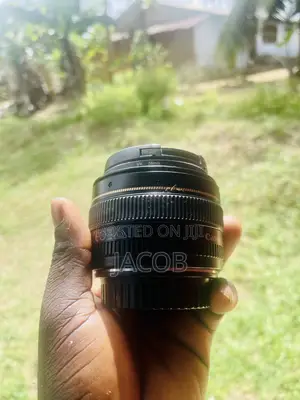 Canon 50mm F1.4