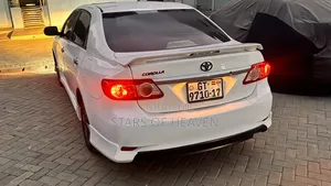 Toyota Corolla S Special Edition 4dr Sedan (1.8L 4cyl 4A) 2013 White