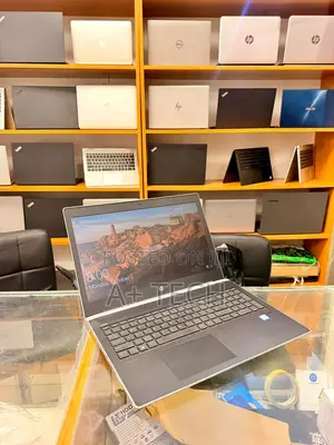 Laptop HP ProBook 450 G5 8GB Intel Core i5 HDD+SSD 256GB
