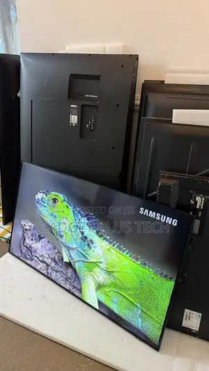 2023 50” Samsung QLED 4k Smart TV (Faint Single Line in the Screen)
