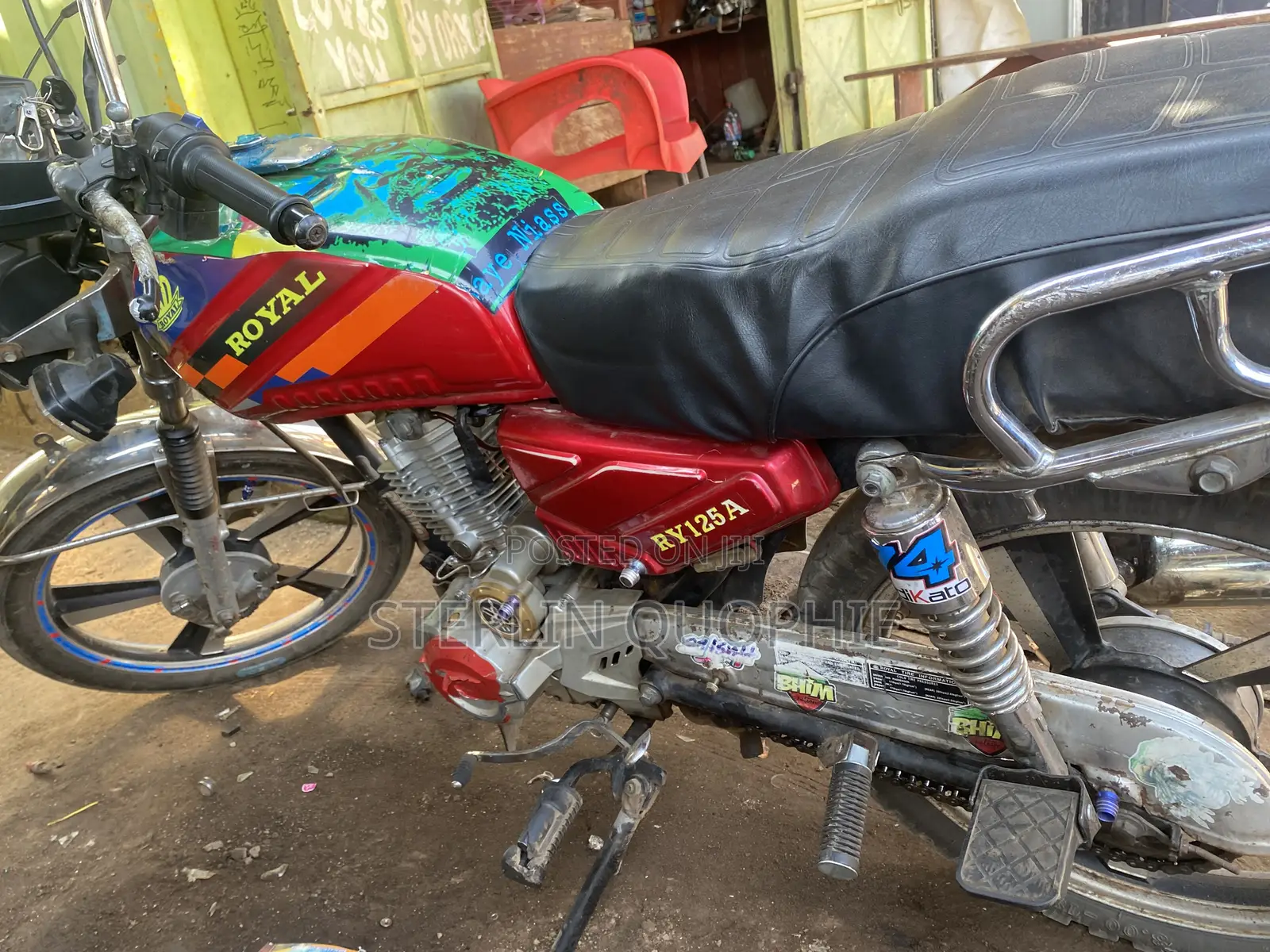 Royal Motorcycle 2024 Red