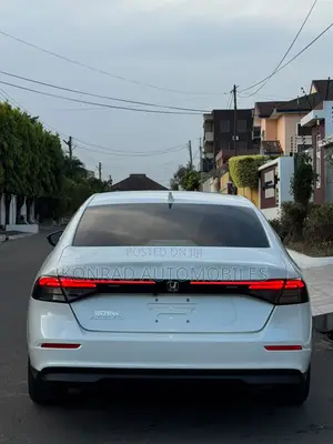Honda Accord LX CVT 2025 White