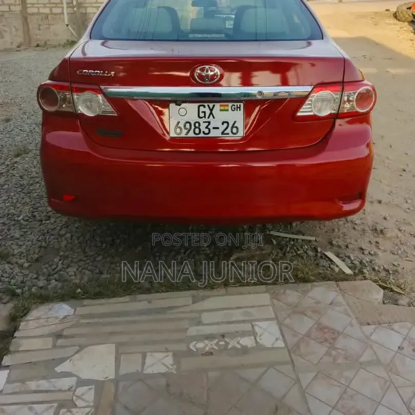 Toyota Corolla 2013 Red