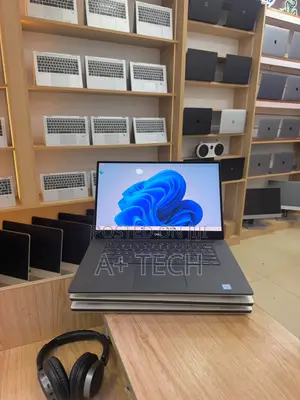 Laptop Dell XPS 15-9570 16GB Intel Core i9 SSD 256GB
