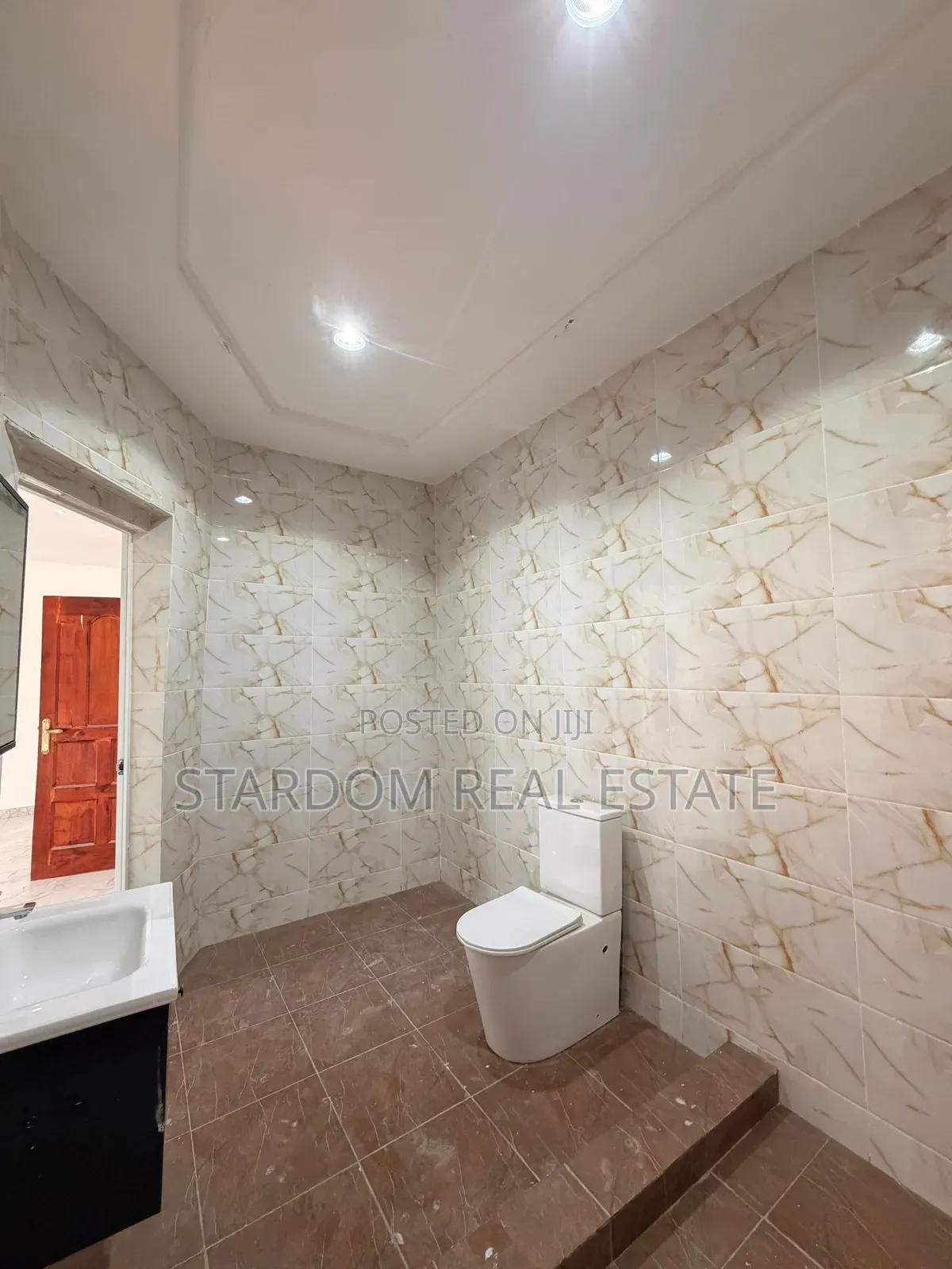 3bdrm Duplex in East Legon Hills for rent
