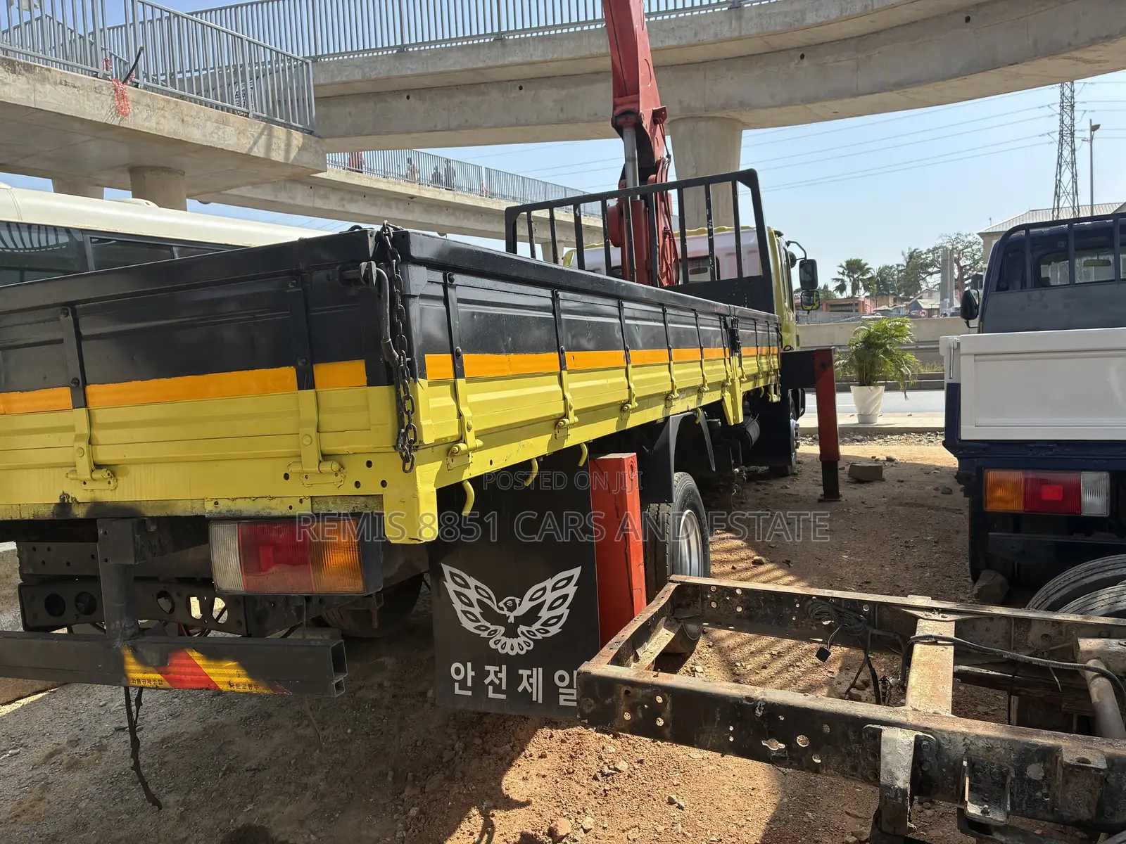 Hyundai Mega Crane Truck for Sale