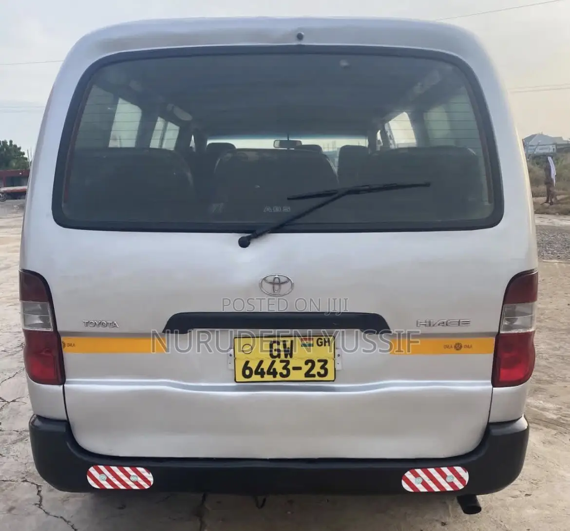 Toyota HiAce 2002 Silver