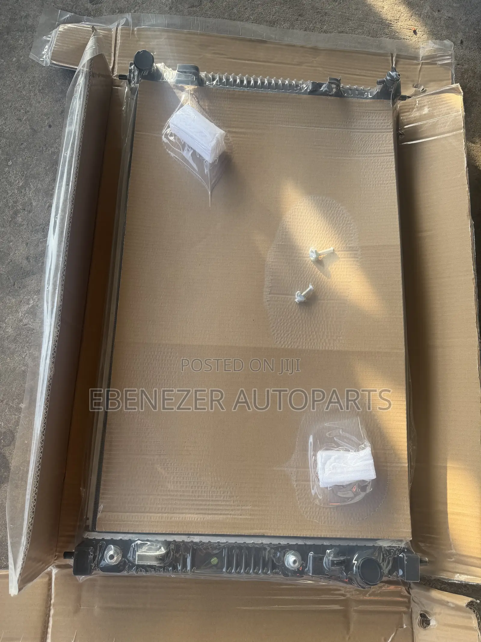 Mitsubishi Outlander Radiator Water Tank 2022 2023 2024 2025 2026