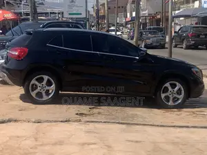 Mercedes-Benz GLA 250 2019 Black