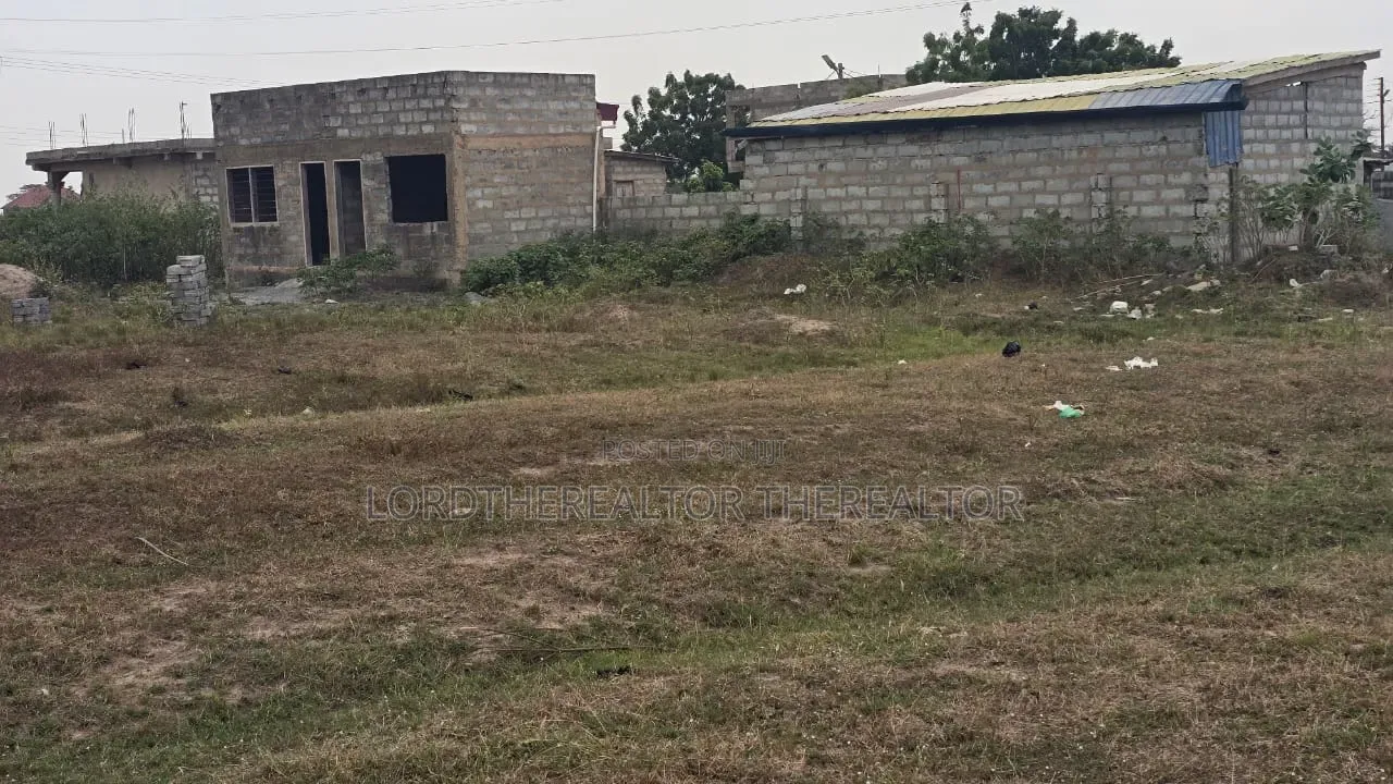 Roadside Full Plot