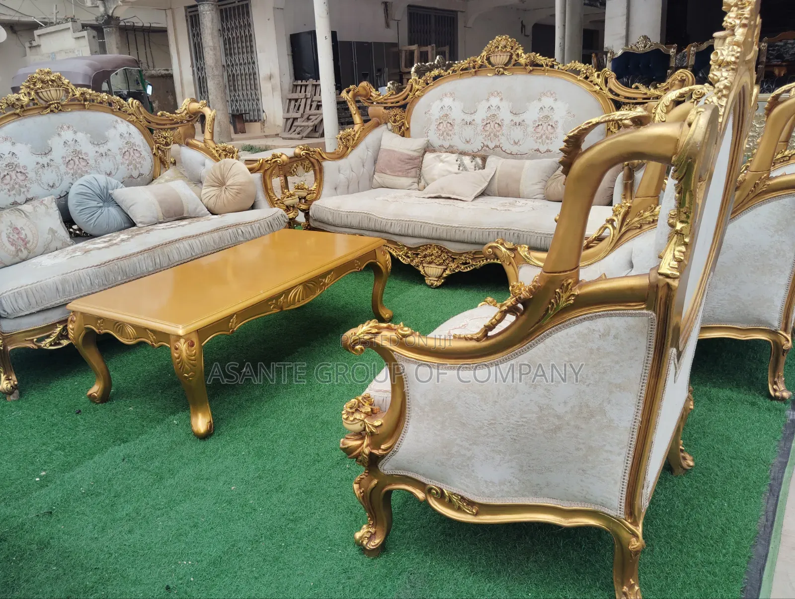 Modern Royal Furniture Set