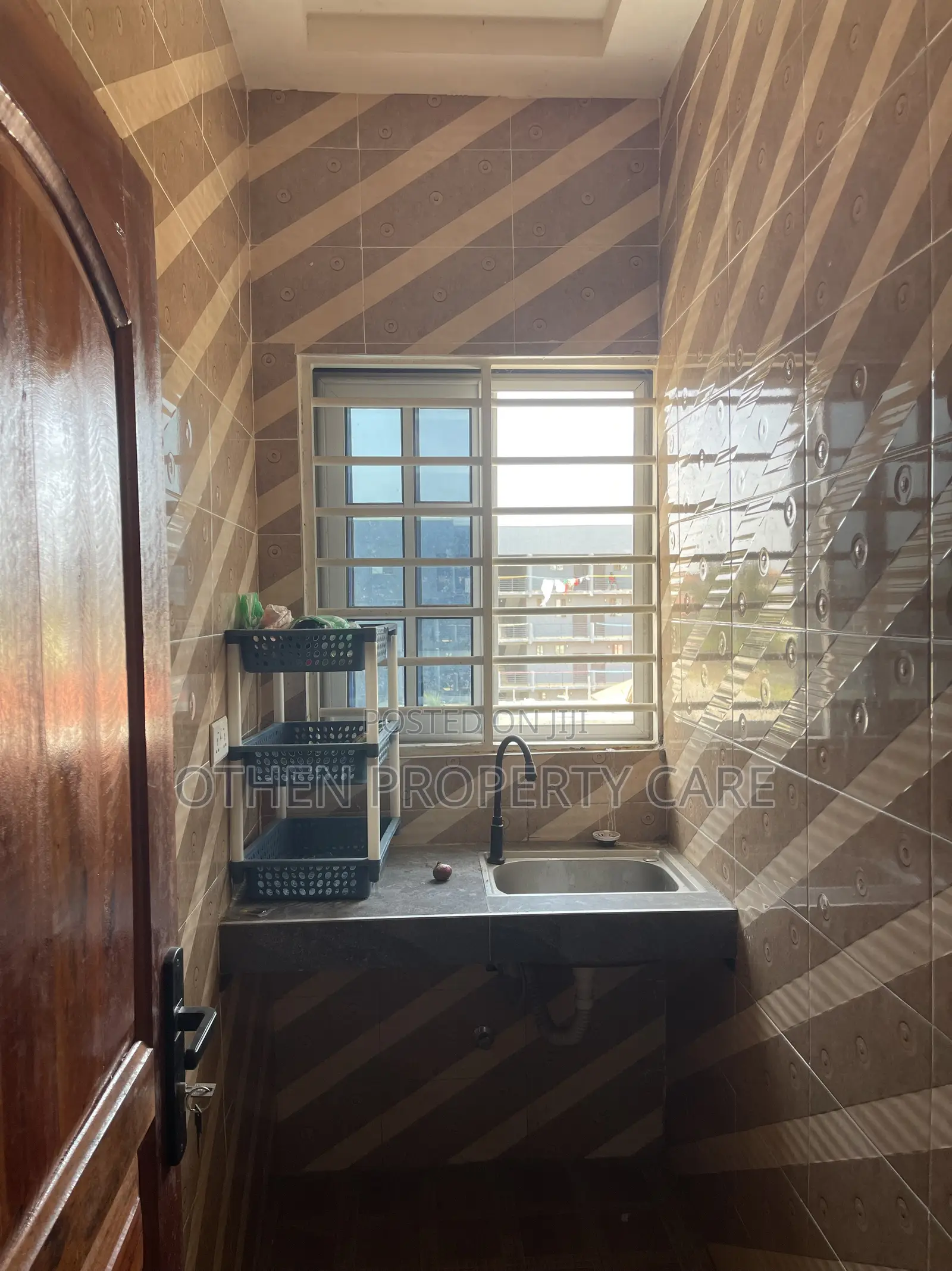 1bdrm Apartment in Othen Property Care, Lapaz for rent