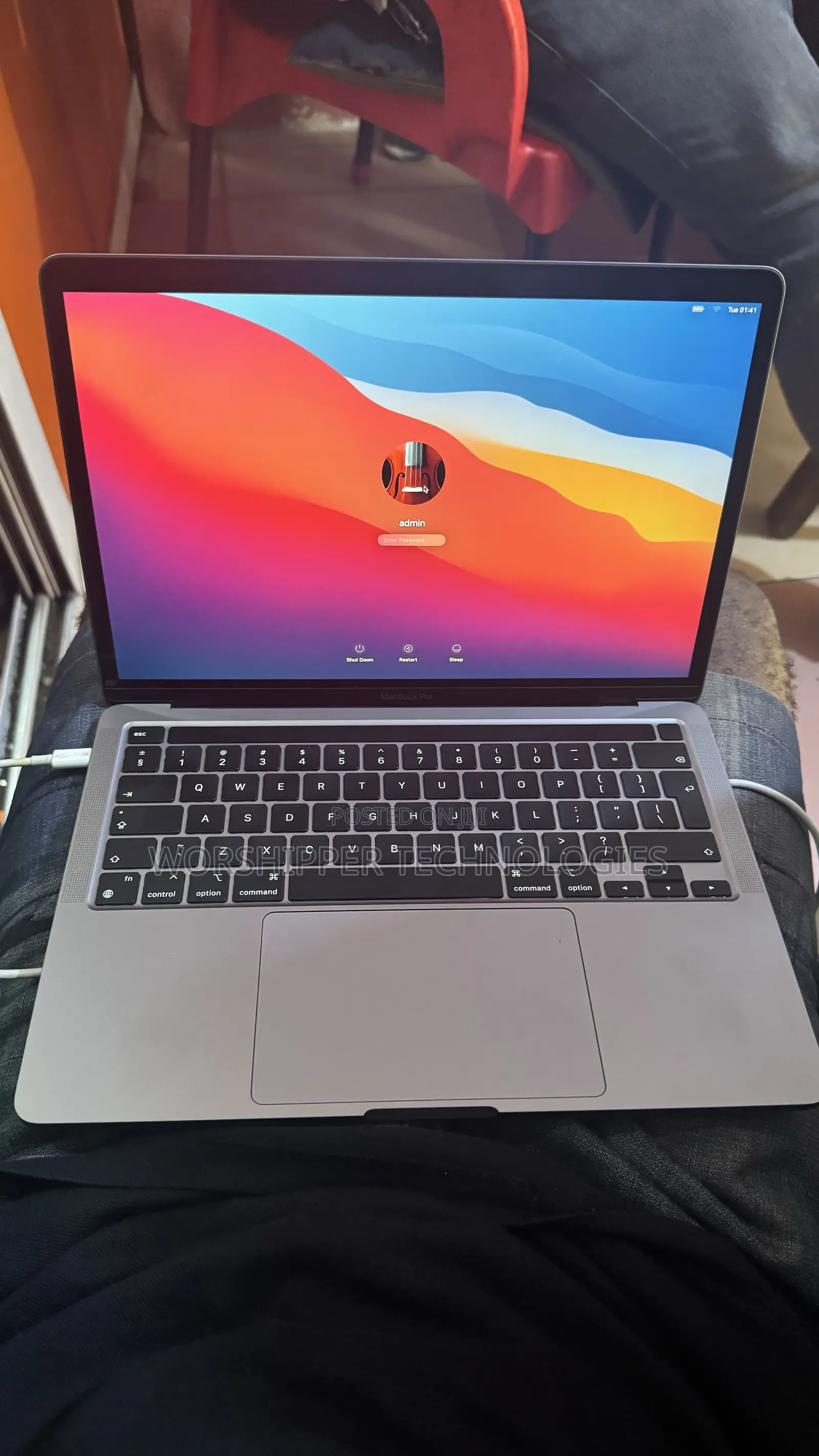 Laptop Apple MacBook Pro 2020 8GB Intel Core i5 SSD 256GB