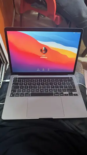 Laptop Apple MacBook Pro 2020 8GB Intel Core i5 SSD 256GB