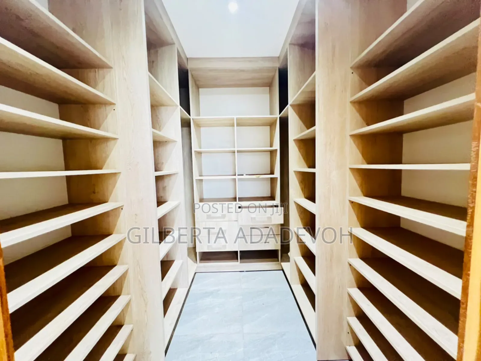 3bdrm House in Ayi Mensah, Oyarifa Mall Area for rent