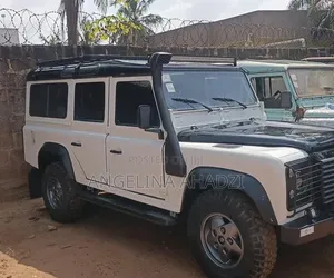 Land Rover Defender 1987 White