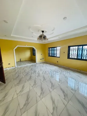 3bdrm House in Oyibi, Police Station for sale
