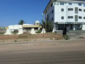 4bdrm Bungalow in North Legon for sale
