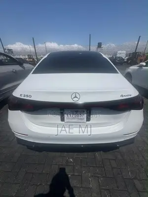 New Mercedes-Benz E300 2024 White