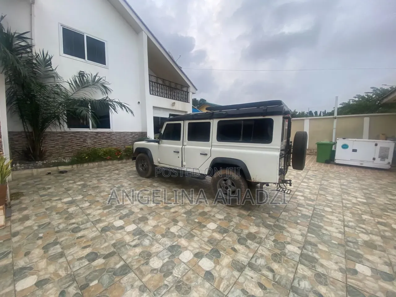 Land Rover Defender 1987 White