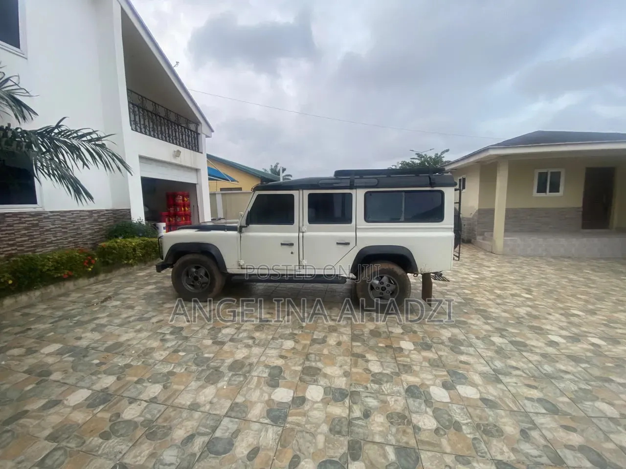 Land Rover Defender 1987 White