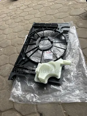 Toyota Corolla Radiator Fan 2014 2015 2016 2017 2018 OEM Fan Case