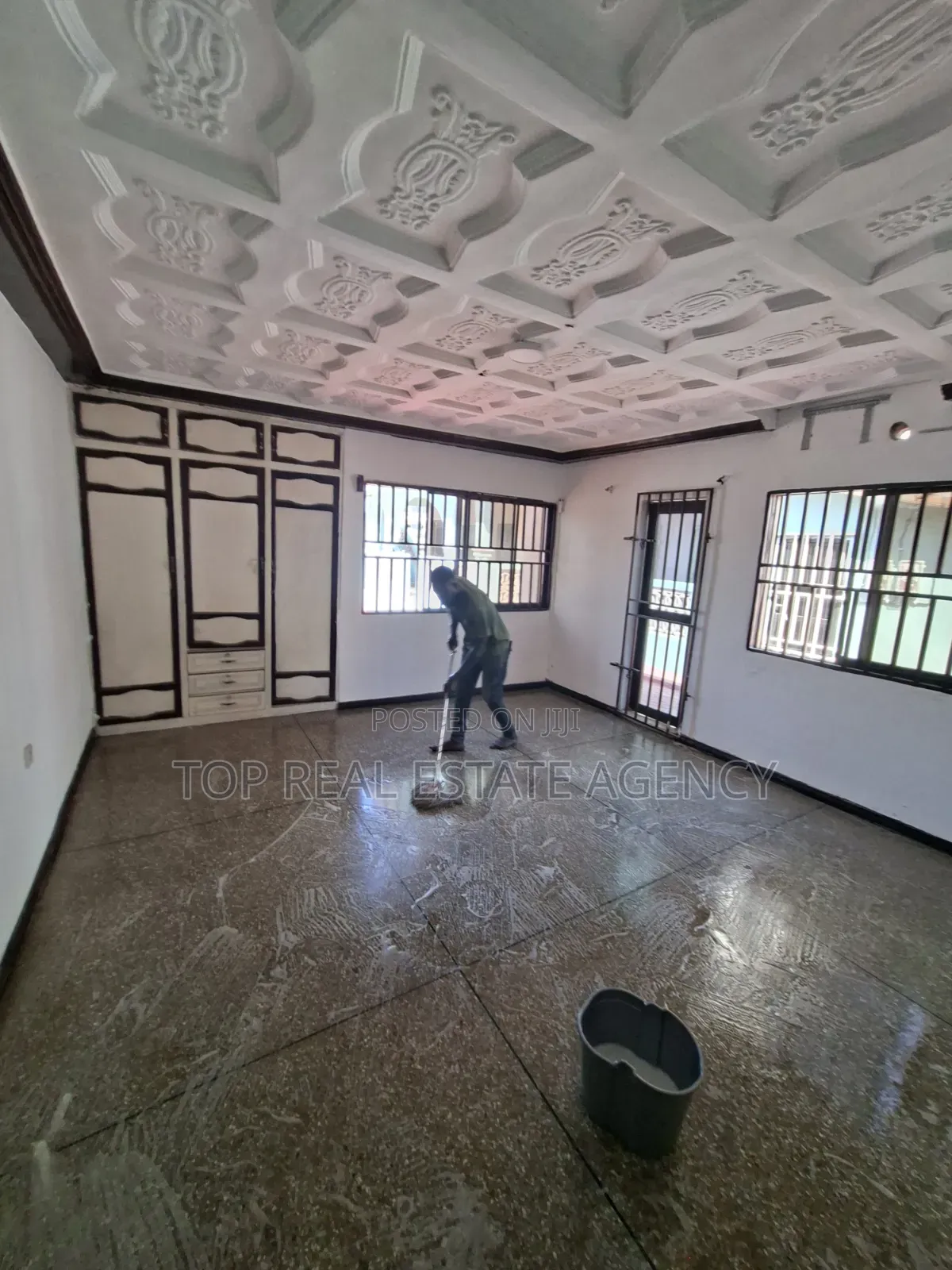 4bdrm Apartment in Taifa, Ga East Municipal for rent