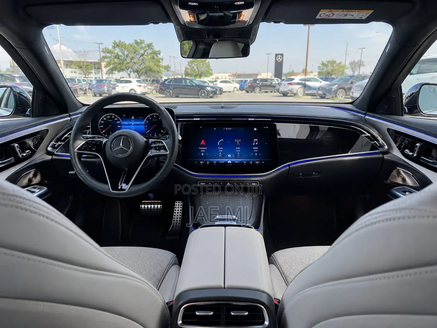 New Mercedes-Benz E300 2024 White