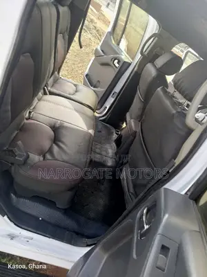 Nissan Navara 2014 White