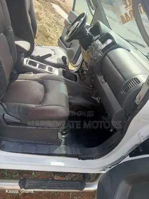Nissan Navara 2014 White