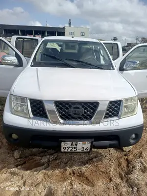 Nissan Navara 2014 White