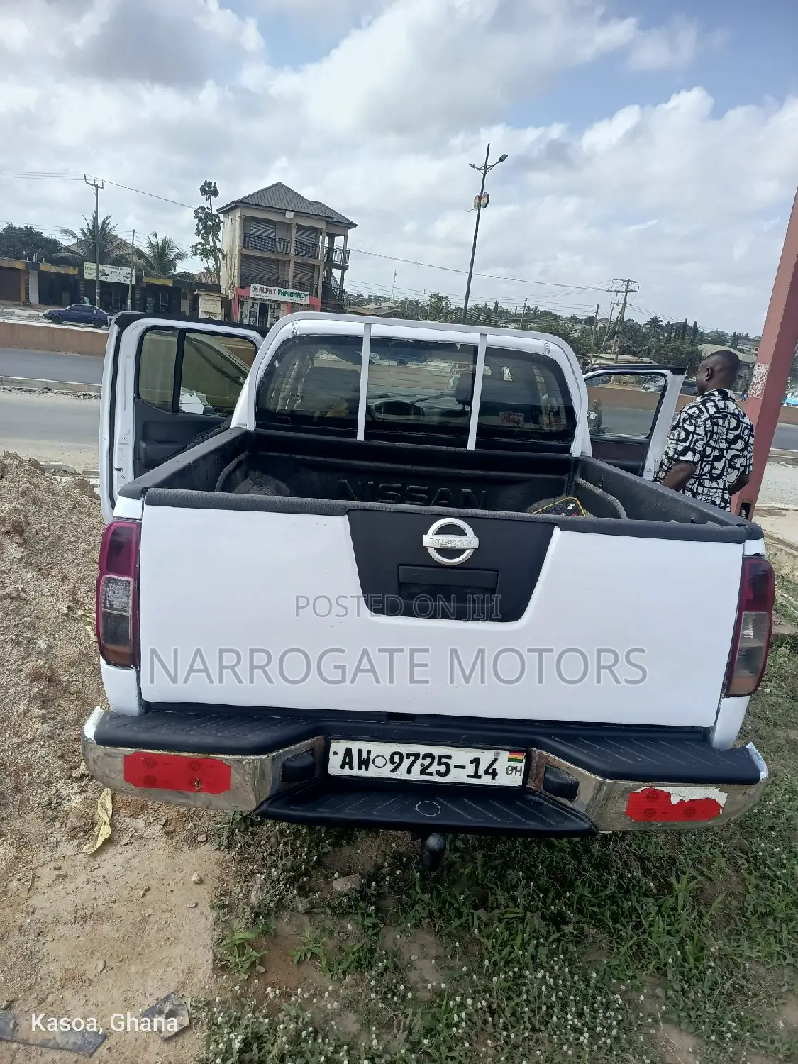 Nissan Navara 2014 White