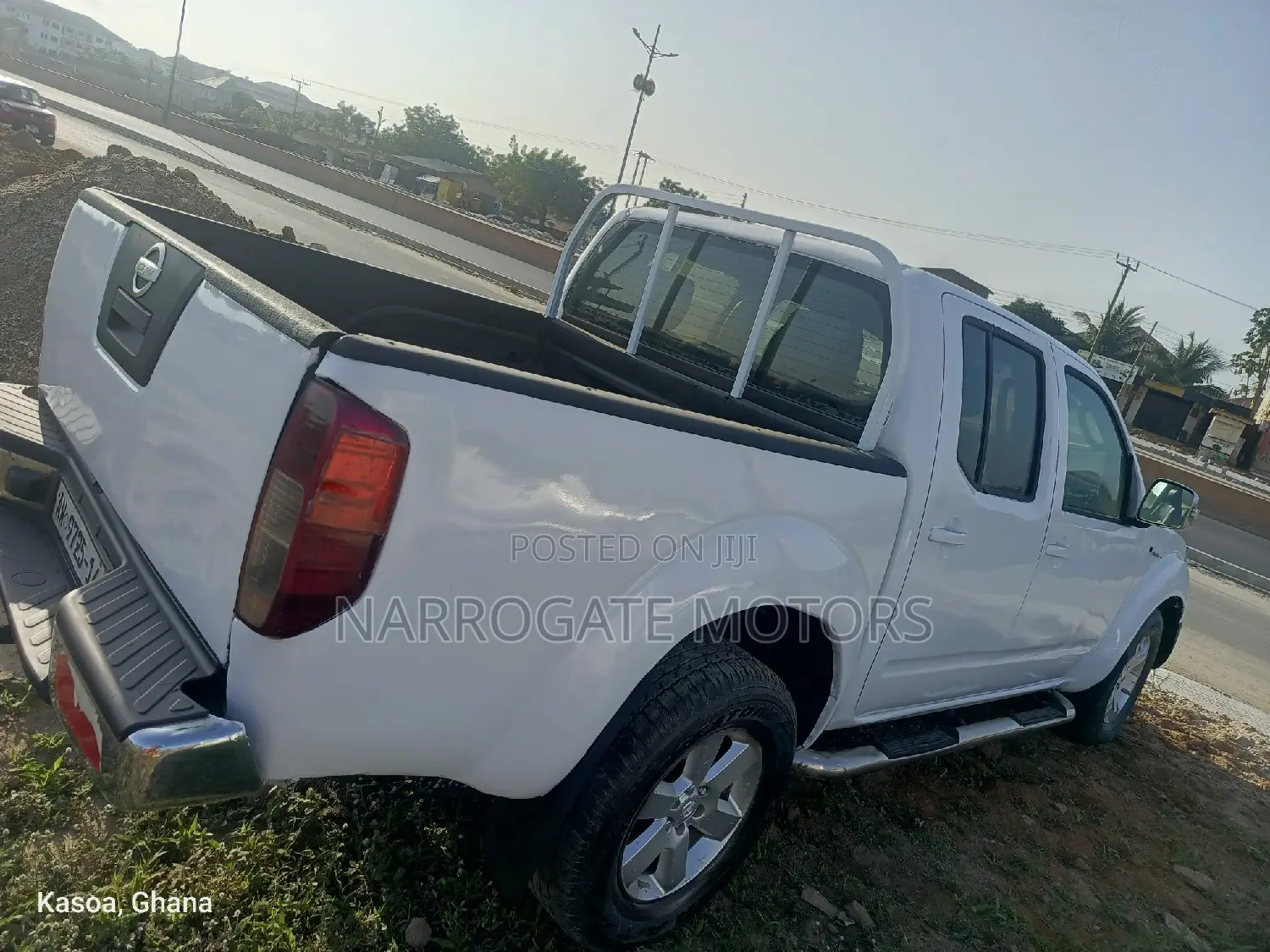 Nissan Navara 2014 White