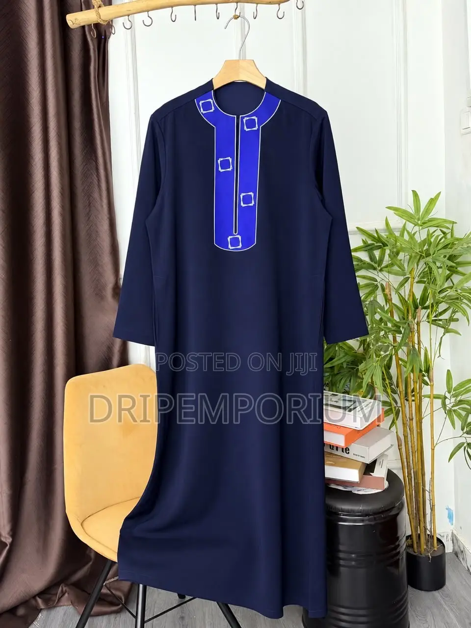 Emirati Jalabiya