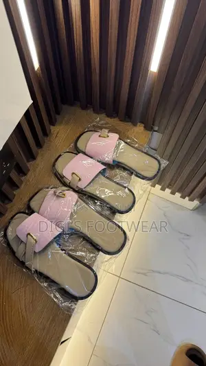 Pink OhemaaBa Ladies Slipper